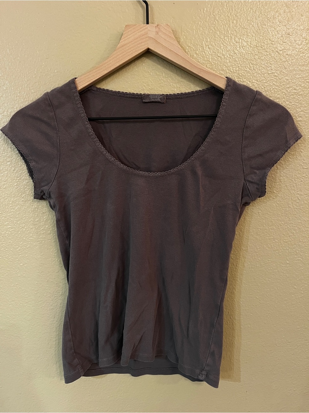 Grey scoop neck - Picture 3 of 6